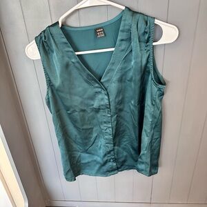 SHEIN Green Sleeveless Notched Collar Blouse